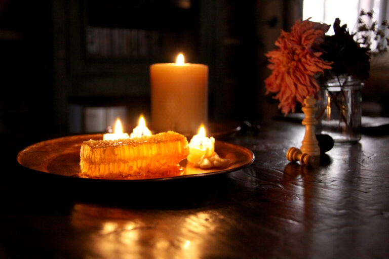 honeycomb_candle