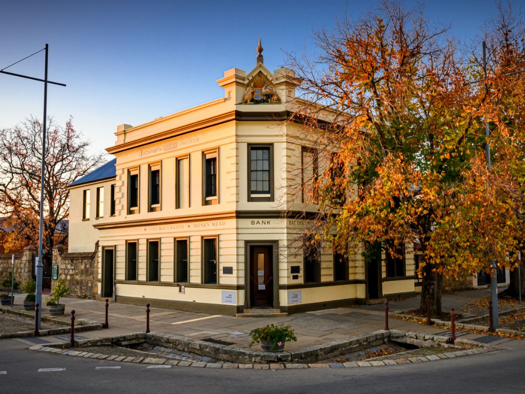 The Hive Apartment by Beechworth Honey